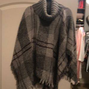 roots canada Jackets & Coats - Poncho roots canada Jackets & Coats - Poncho